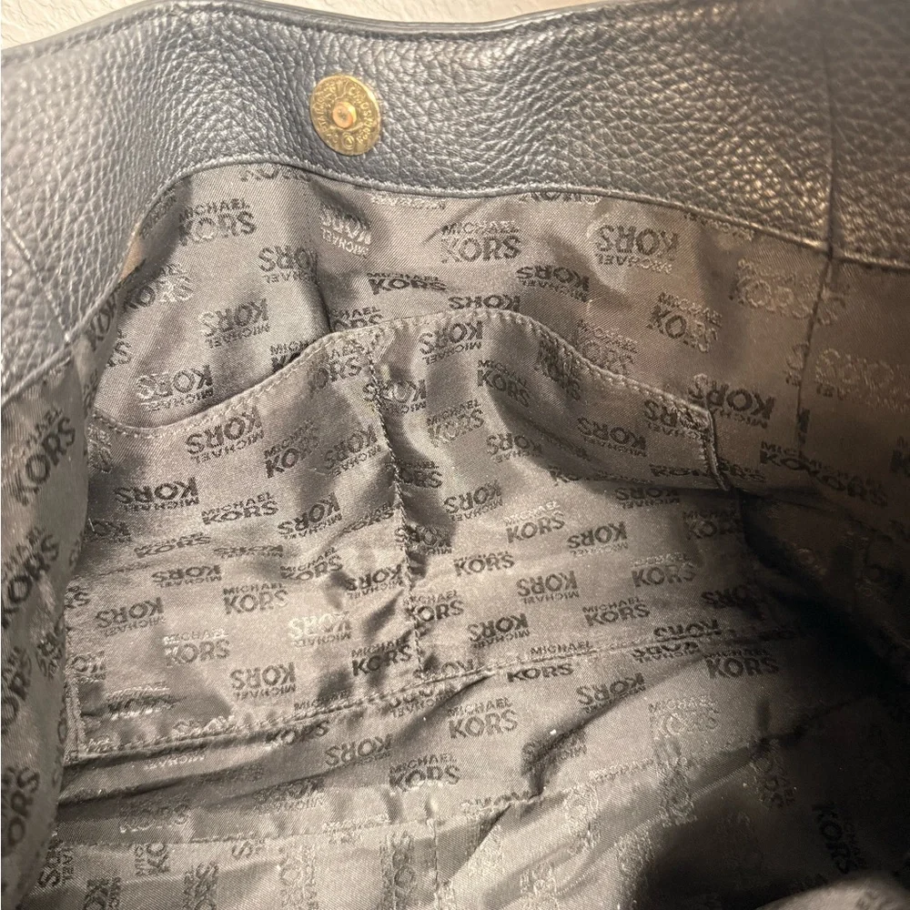 MICHAEL Michael Kors Textured Black Hobo Bag - Picture 9 of 12